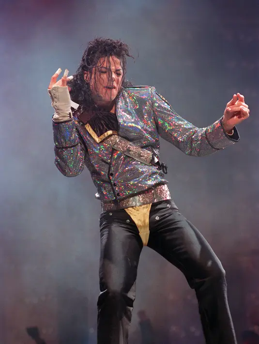 Mendiang kepergiannya turut mengundang kontroversi, hingga penyebab meninggalnya masih menjadi misteri. (AFP/Bintang.com)