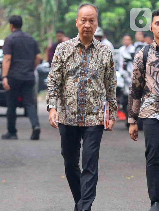 Agus Gumiwang Kartasasmita. Ia merupakan Menteri Perindustrian dalam Kabinet Indonesia Maju periode 2019–2024. Serta pernah menjadi Pelaksana Tugas Ketua Umum Partai Golkar sejak 13 Agustus 2024 menggantikan Airlangga Hartarto yang mengundurkan diri dari jabatannya. (Liputan6.com/Herman Zakharia)