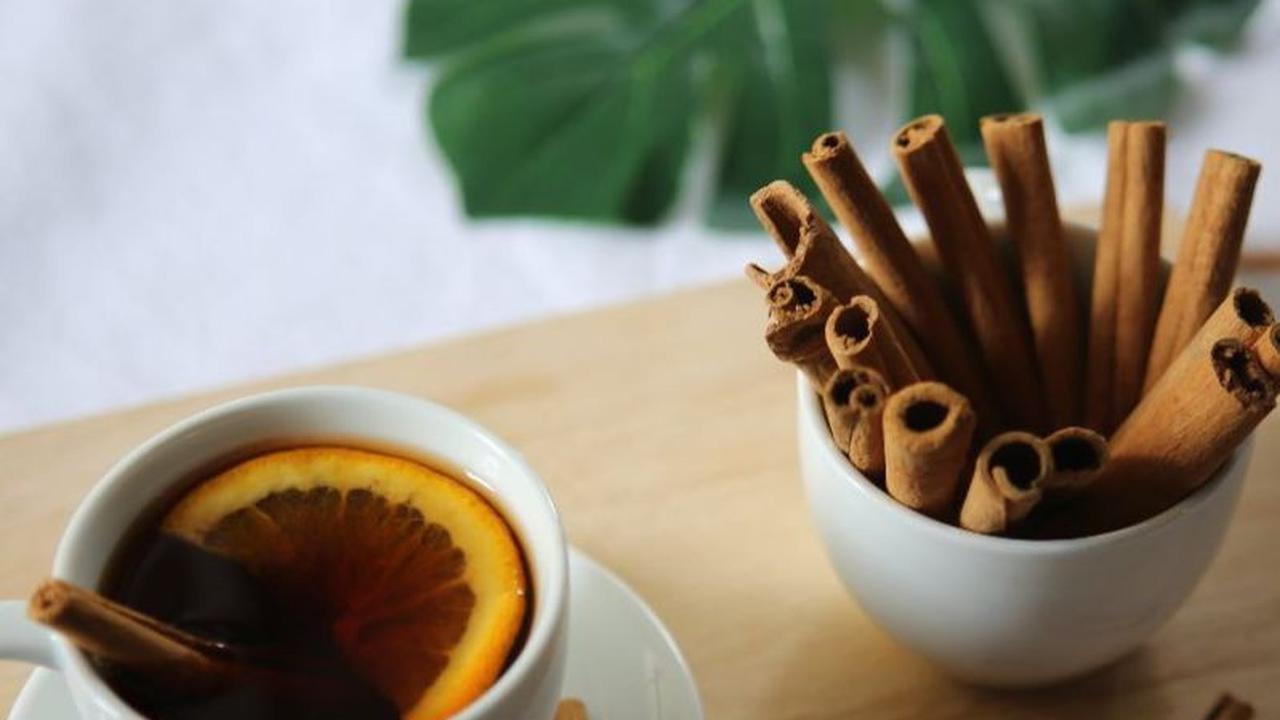 Beberapa resep racikan minuman herbal yang sering dibagikan adalah untuk mengatasi pegal-pegal, batuk, pilek hingga masalah pencernaan.&nbsp;