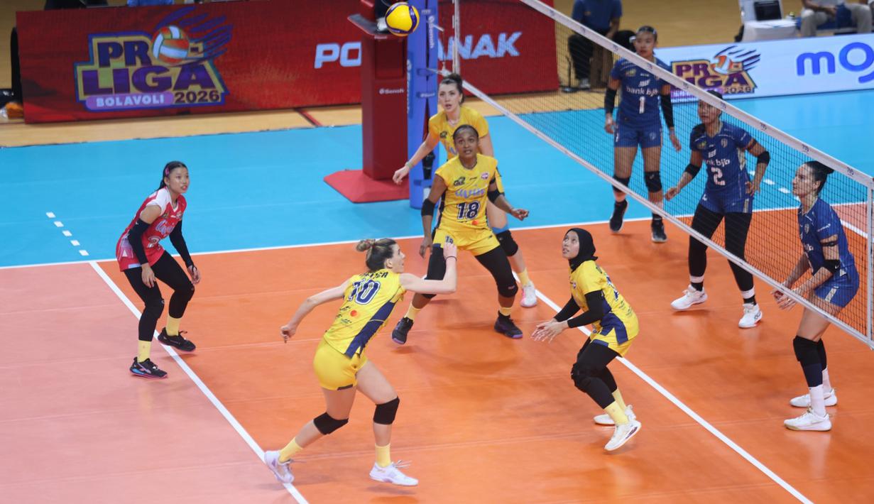 Pada pertandingan pembuka Proliga 2026 tersebut, Bandung BJB Tandamata langsung mengambil alih ritme permainan. (Foto: Dok PBVSI)