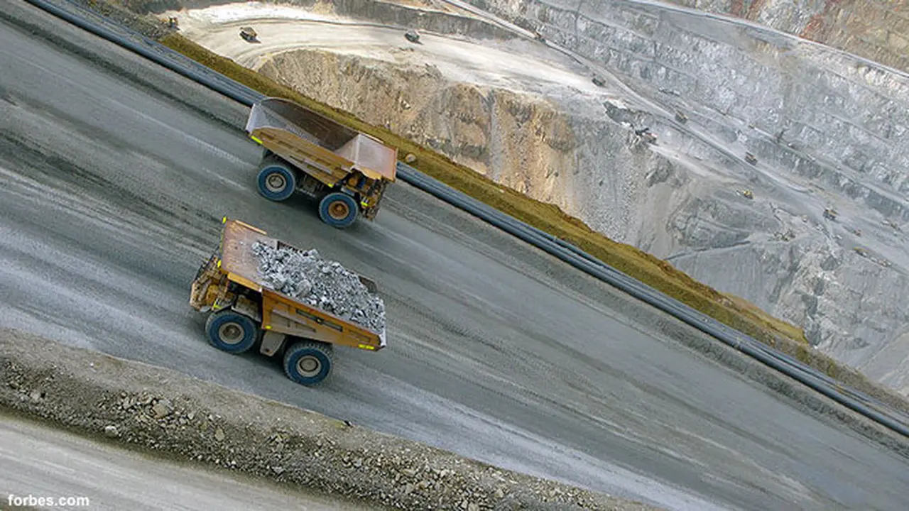 tambang-newmont130608b.jpg