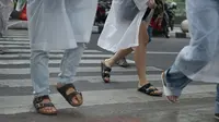 Dulu Dicap Buruk Rupa, Kini Birkenstock Jadi Simbol Kelas