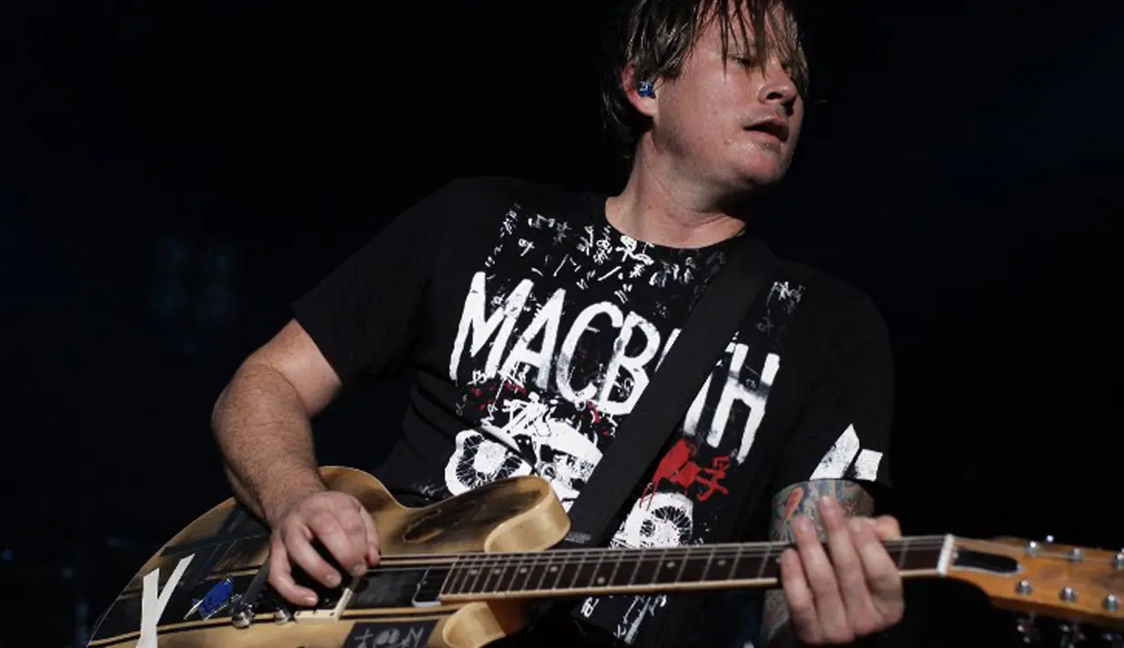 Vokalis dan gitaris Blink 182 , Tom DeLonge mengaku pernah melihat penampakan UFO saat sedang menyetir mobil di San Diego, California, Amerika Serikat pada awal September 2014 lalu. (AFP Photo)