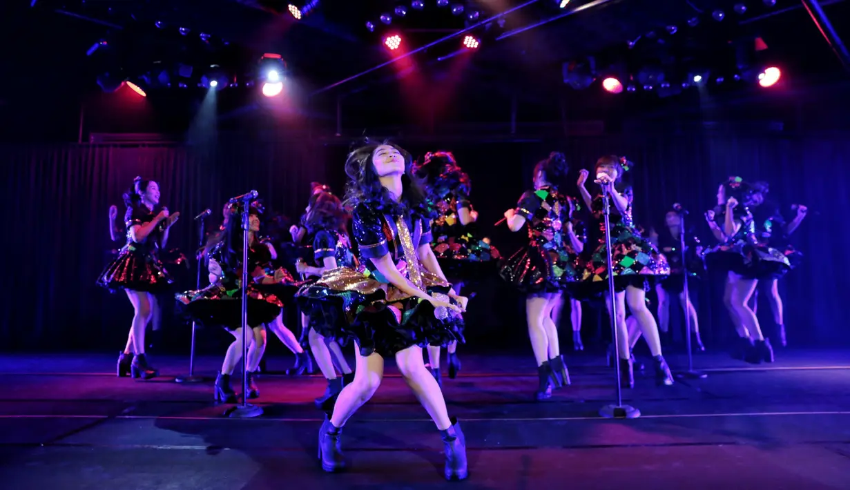 Single yang rencananya masuk dalam album kedua Mahagita, berbeda dengan single sebelumnya. Sesuai dengan permintaan penggemar dibawakan dengan nuansa musik berbeda. (Adrian Putra/Bintang.com)