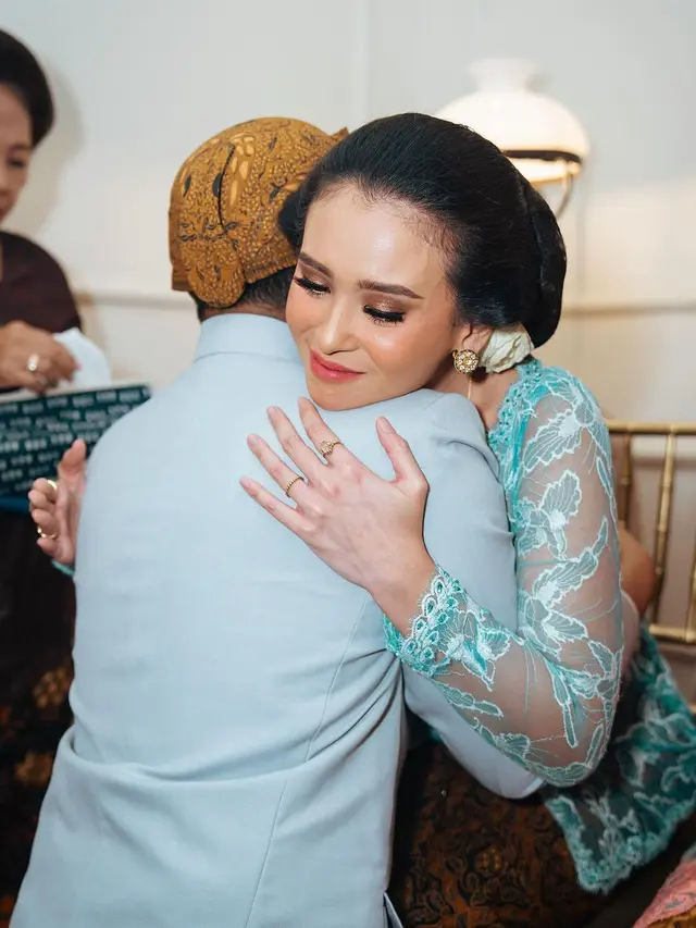 Ayushita acara Langkahan Adik