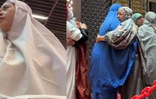 Bahagia Bisa Fokus Beribadah, Momen Wanita Jalani Iktikaf di Masjid Istiqlal Ini Curi Perhatian