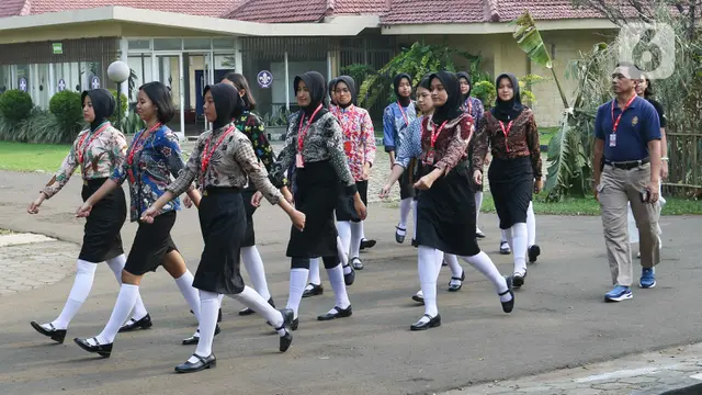 Pemotongan rambut Paskibraka pada Upacara HUT RI di IKN