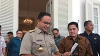 Menteri BUMN Erick Thohir temui Gubernur DKI Jakarta Anies Baswedan di Balai Kota. (Merdeka.com/Dwi Aditya Putra)