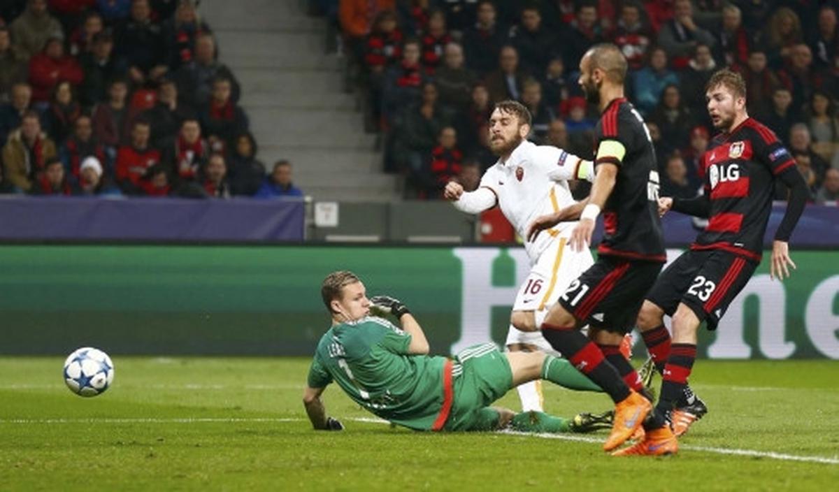 Duel sengit Leverkusen vs AS Roma berujung imbang 4-4