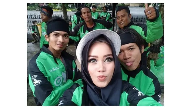 Momen Saat Ketemu Driver Ojek Online Cantik Ini Malah Bikin Betah