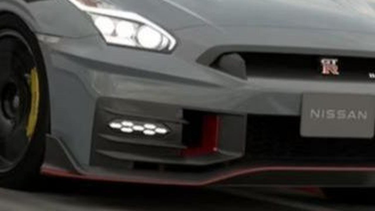 <b>Fitur-Fitur Nissan GT-R 2024</b>