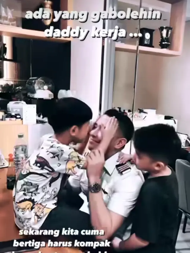 Potret Anggi Pratama bersama anak-anaknya (Sumber: Instagram/@anggipratamazayn)