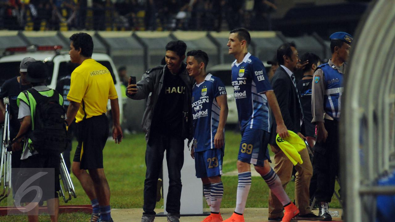 20160320-Ketat, Persib Pecundangi PBFC-Bandung