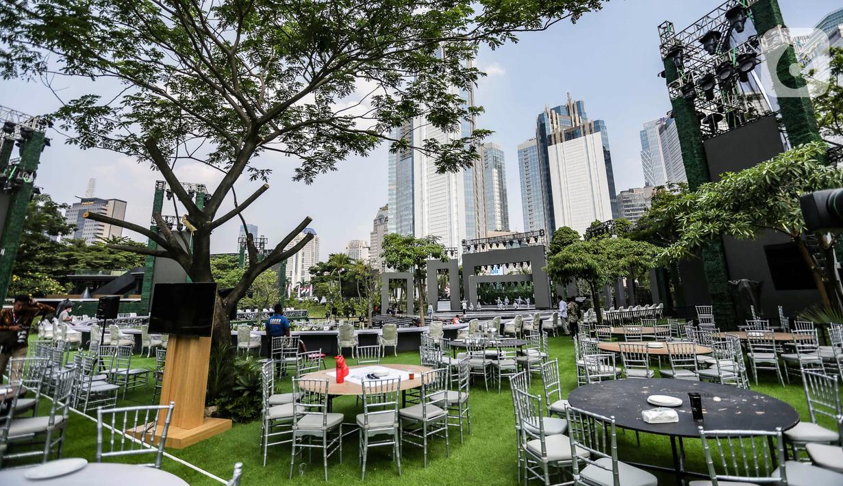 Selaku tuan rumah KTT ke-43 ASEAN, sejumlah persiapan dilakukan pemerintah Indonesia. Salah satunya adalah jamuan makan malam para kepala negara dan tamu-tamu VVIP atau Gala Dinner KTT ke-43 ASEAN. (Liputan6.com/Faizal Fanani)