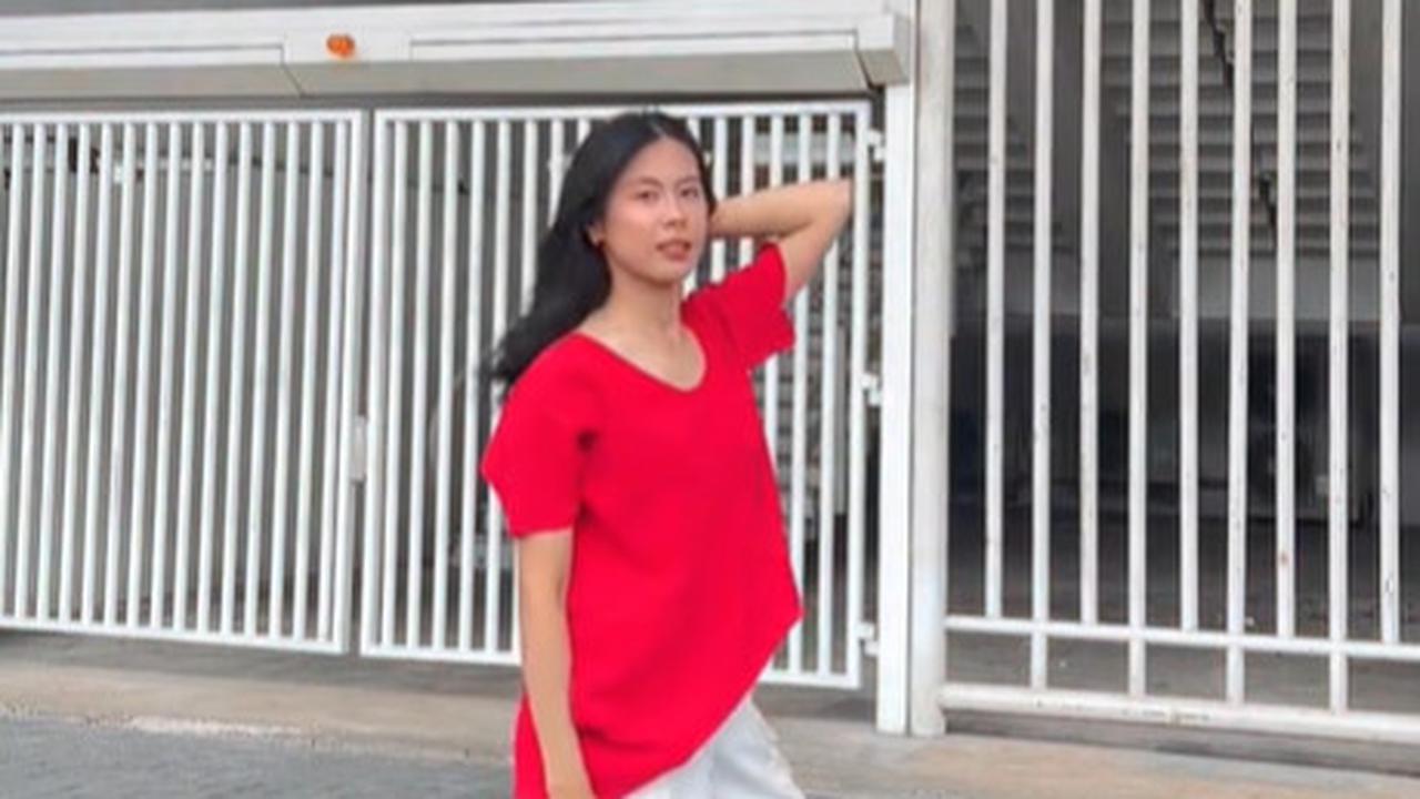 Ide outfit wanita untuk nonton timnas