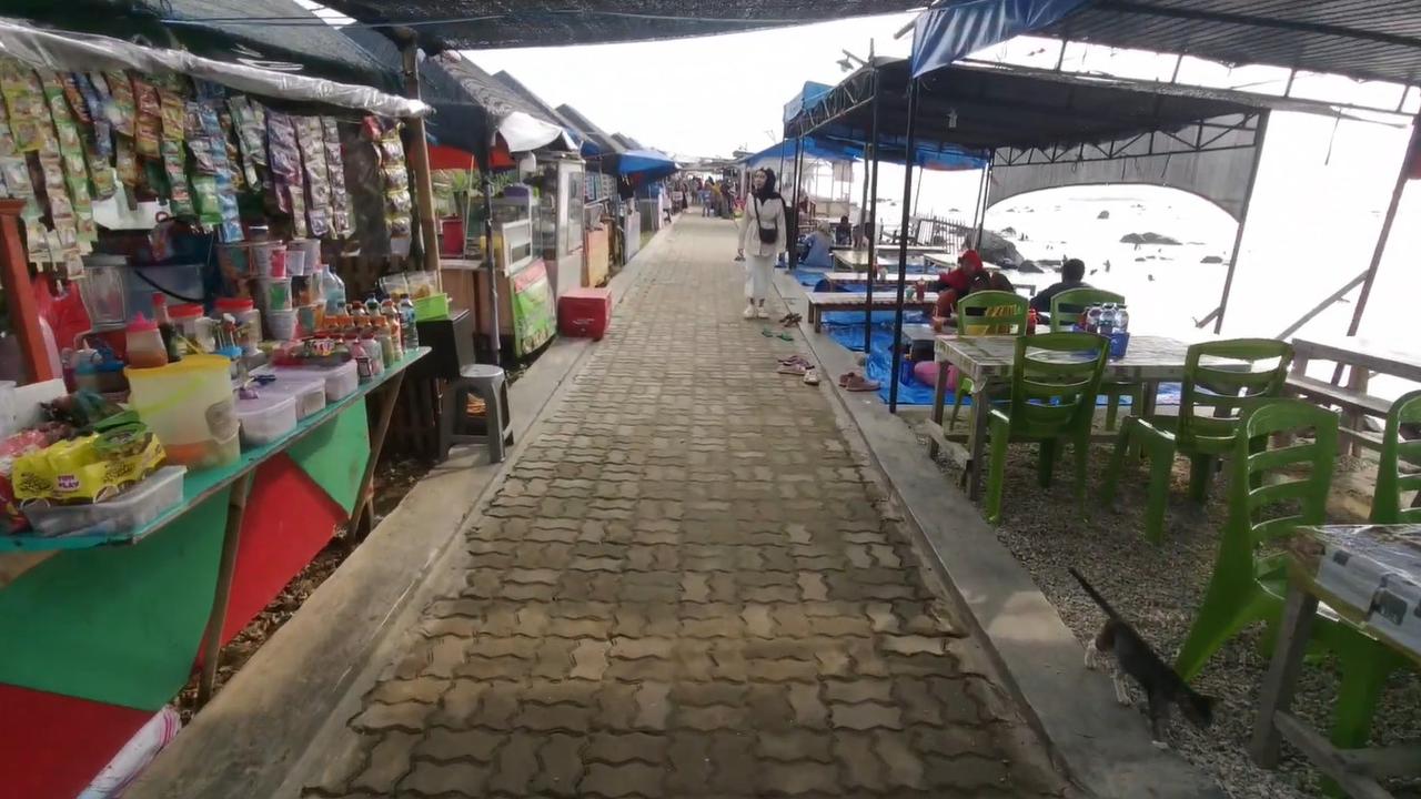 Wisata Pantai Boom Lampung