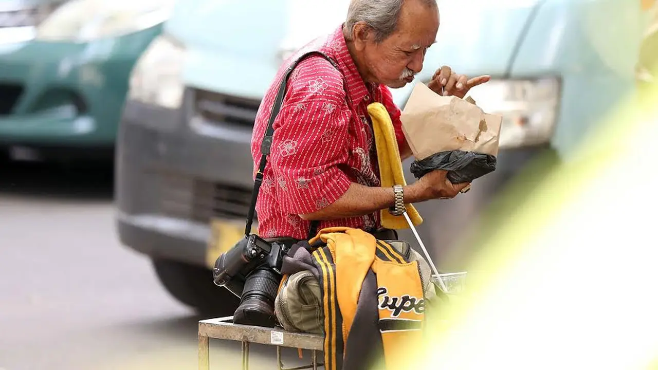 [Bintang] Tukang Foto 