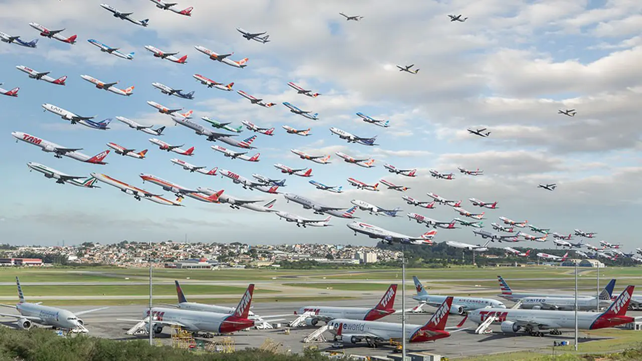 [Bintang] 10 Foto Pesawat Take Off Berjamaah Ini Bikin Kamu Nganga Lihatnya