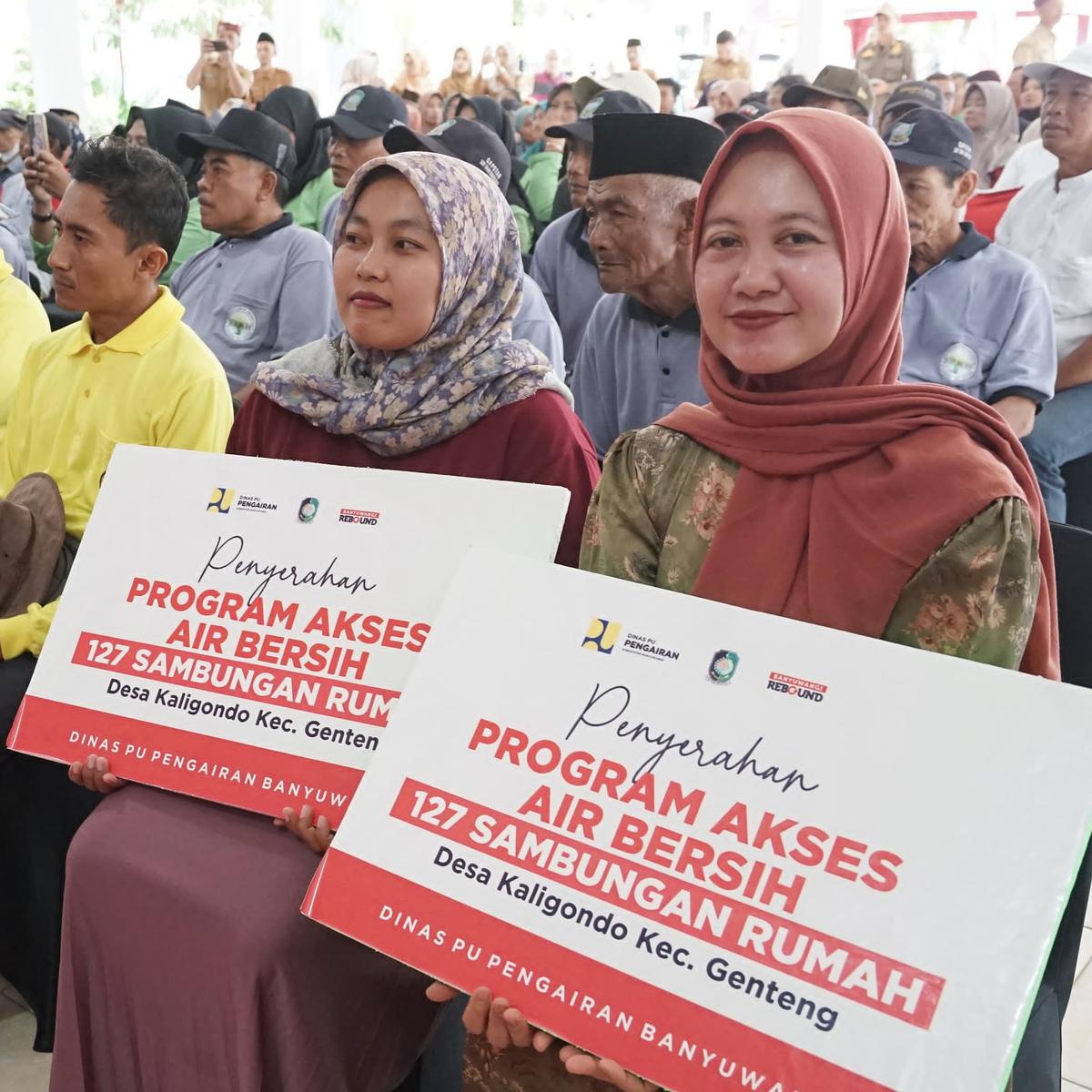 Bupati Banyuwangi Ipuk Fiestiandani Ngantor di Desa