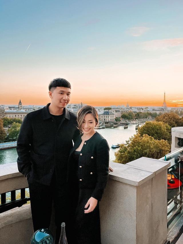 6 Potret Nikita Willy Liburan ke Paris, Penampilannya Bak ABG
