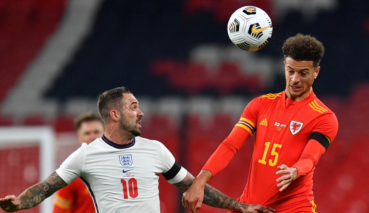 Ethan Ampadu. Bek muda berusia 20 tahun ini menjalani debutnya bersama Timnas Wales saat berusia 17 tahun dan hingga kini telah meraih 23 caps. Musim ini ia dipinjamkan Chelsea ke Sheffield United dan sukses bermain dalam 29 laga di semua kompetisi. (Foto: AFP/Glyn Kirk/Pool)