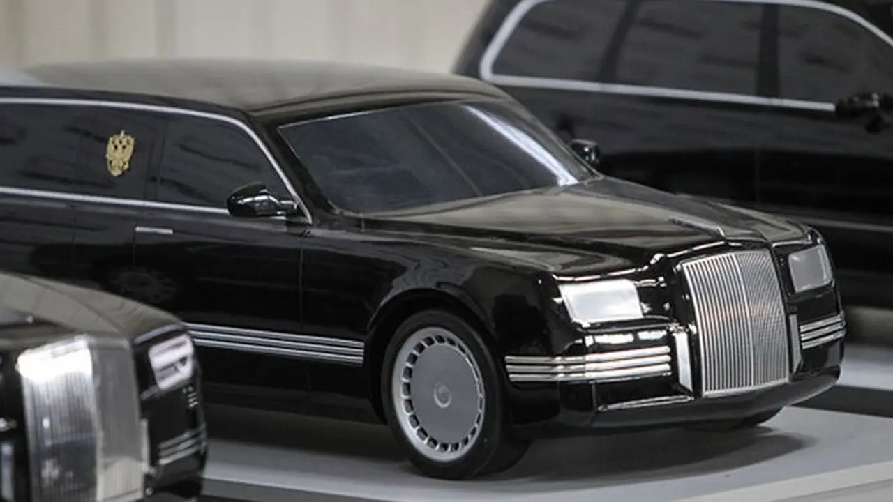 Vladimir Putin Dapat Limousin Lokal Bermesin Porsche