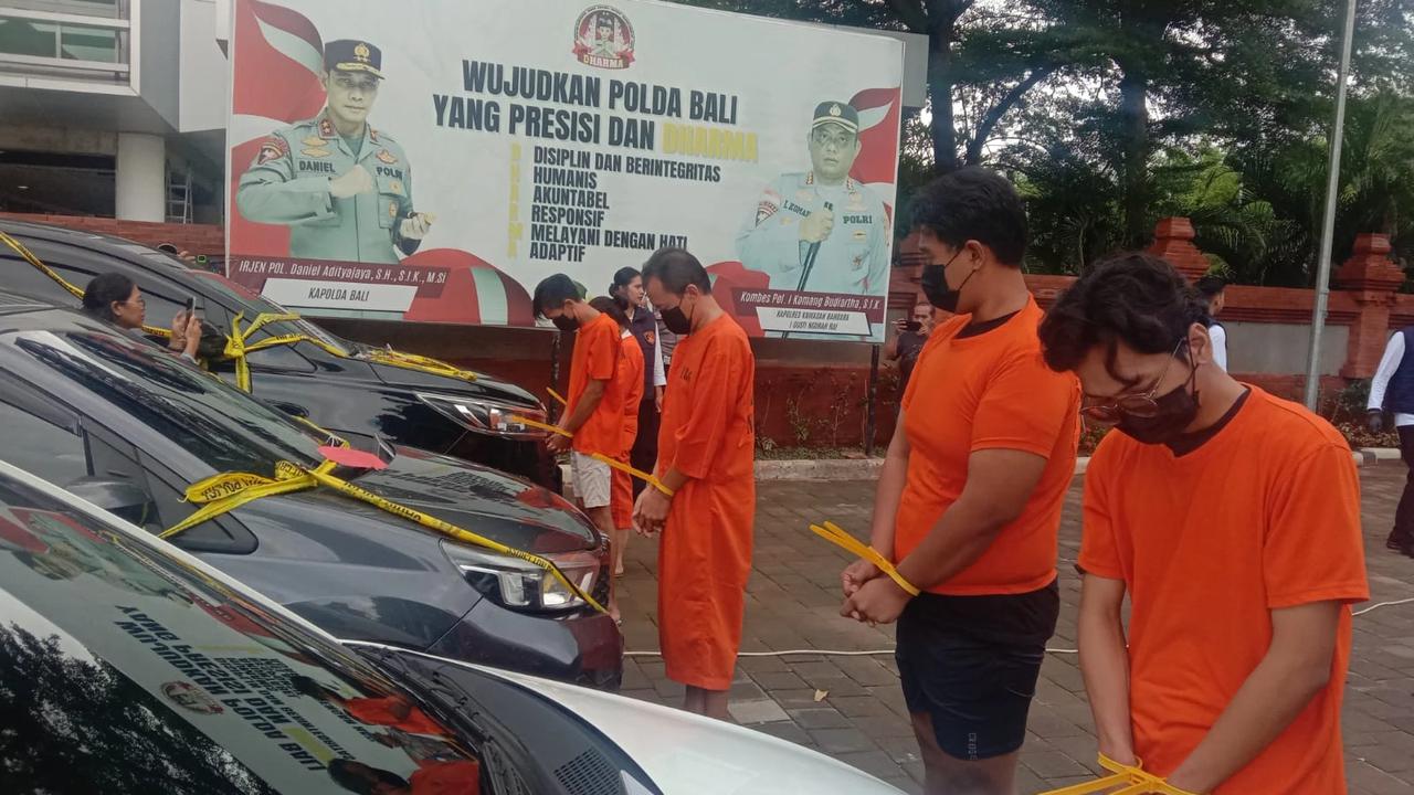 Polisi Tangkap 5 Pelaku Sindikat Penggelapan Mobil Rental di Bandara Bali