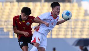 Timnas Vietnam U-17 saat menghadapi Timor Leste U-17 pada matchday kedua Grup A Piala AFF U-17 2026 di Stadion Gelora Joko Samudro, Gresik, Jawa Timur, Kamis (16/4/2026) sore WIB. (Bola.com/M Iqbal Ichsan)