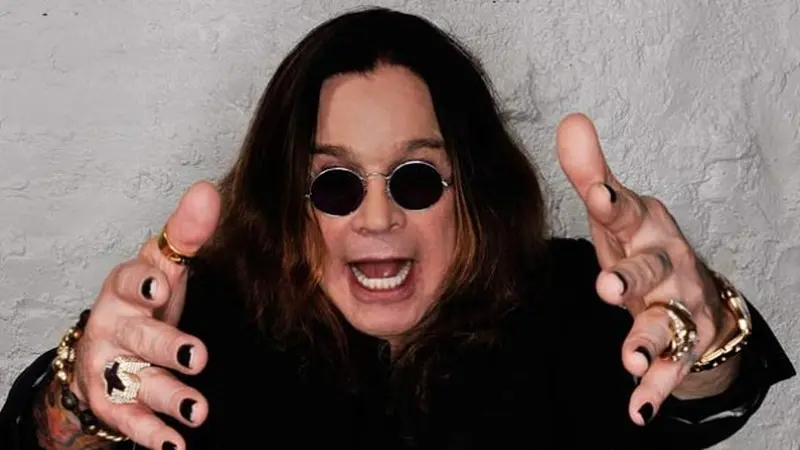 Rumah  Kebanjiran, Ozzy Osbourne Mengungsi