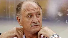 Pelatih Bunyodkor asal Brasil, Luiz Felipe Scolari di laga babak 16 besar Liga Champions Asia melawan Al Hilal di Riyadh, Saudi Arabia, 12 Mei 2010. AFP PHOTO/STR 