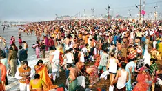 Larangan ini diterapkan pada Kumbh Mela yaitu sebuah ziarah besar-besaran Hindu yang dilakukan setiap tiga tahun. 