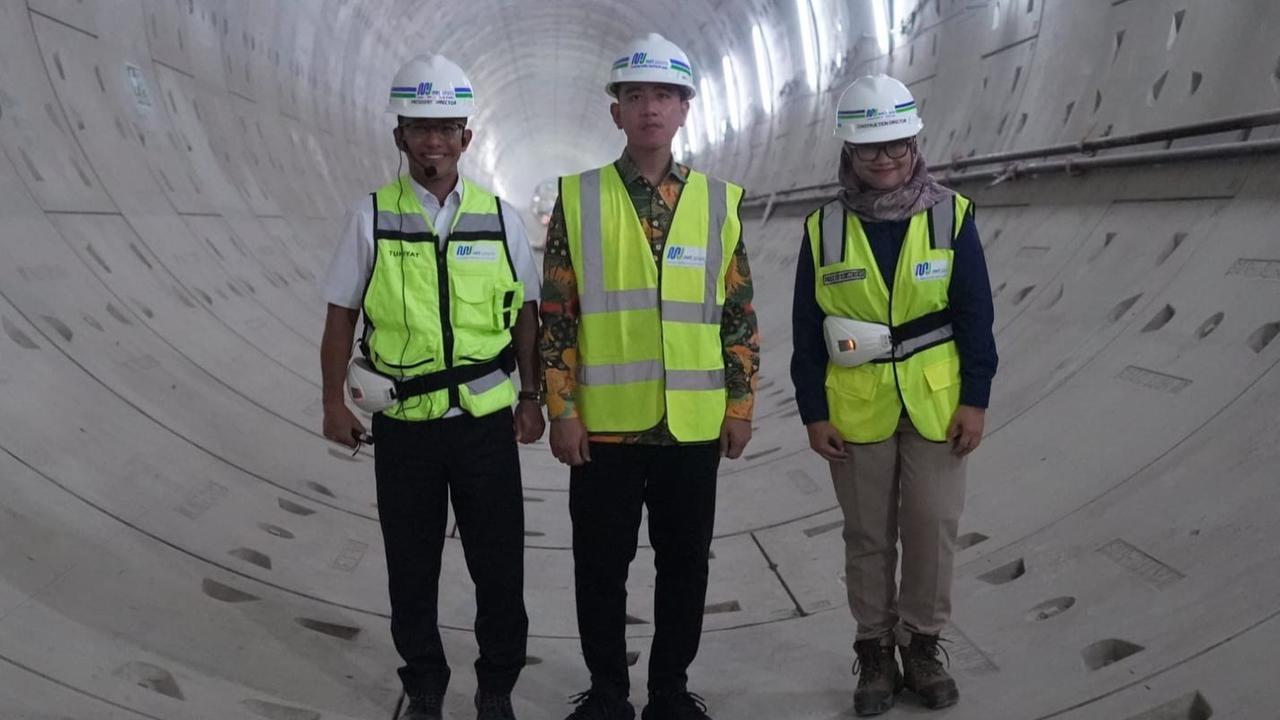 Gibran Harap Proyek MRT Jakarta Fase 2A Glodok-Kota Selesai Tepat Waktu