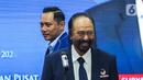 Ketua Umum Partai Demokrat Agus Harimurti Yudhoyono (AHY) dan dengan Ketua Umum Partai NasDem Surya Paloh bersiap melakukan jumpa pers di DPP Partai Demokrat, Jakarta, Rabu (22/2/2023). Dalam pertemuan tertutup tersebut, AHY menyampaikan harapannya terhadap Koalisi Perubahan dan memastikan Koalisi Perubahan saat ini sudah berada pada tahap finalisasi. (Liputan6.com/Faizal Fanani)