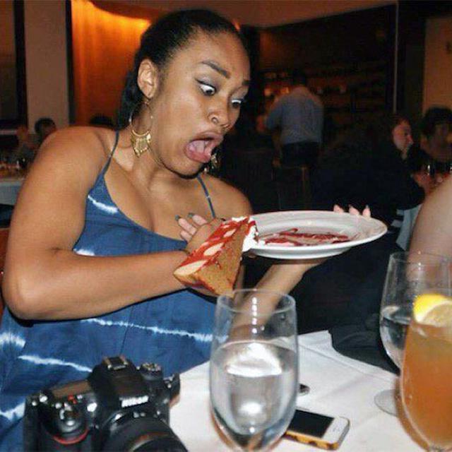 7 Potret Orang Saat Alami Momen Apes, Ekspresinya Kocak