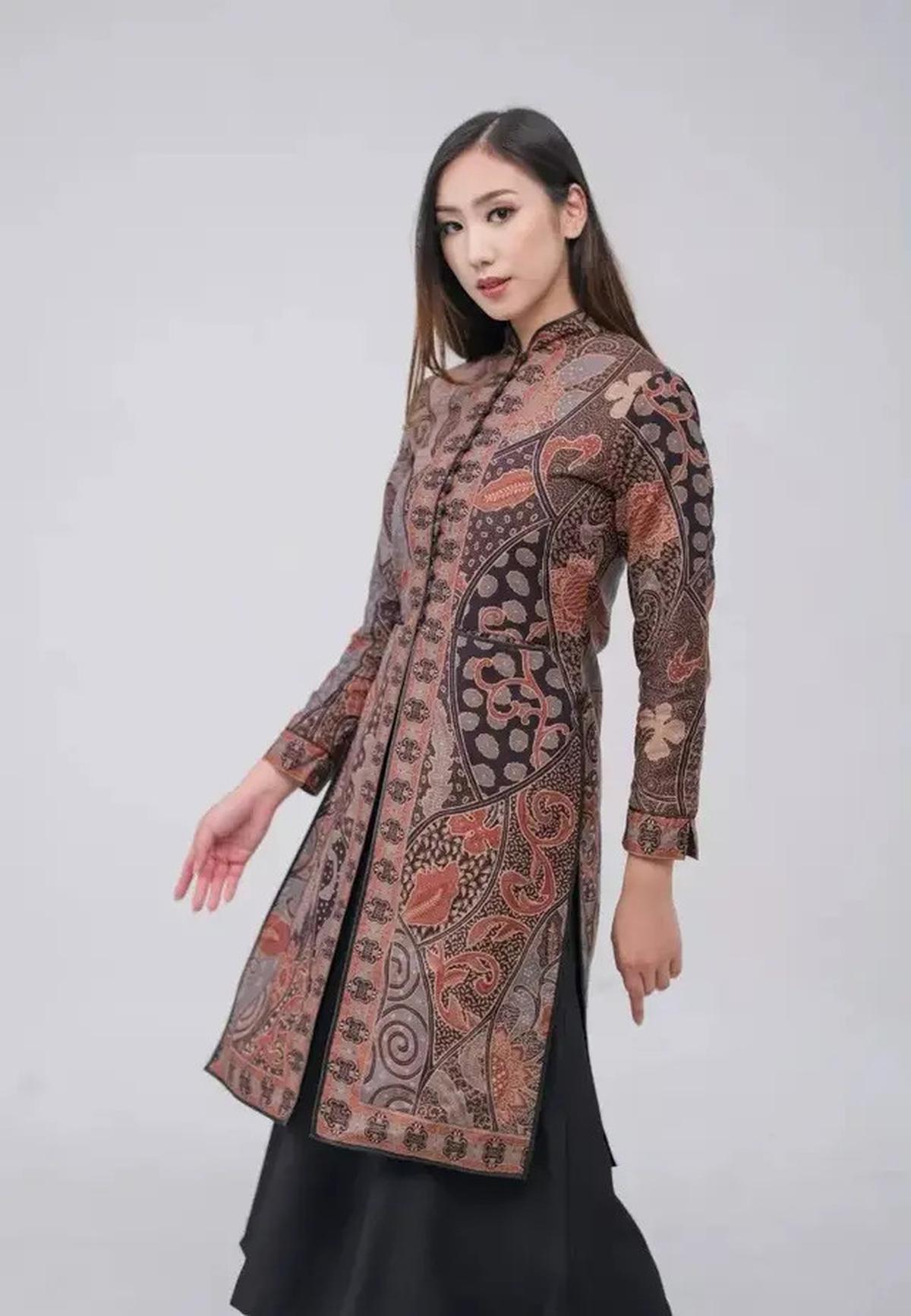 5 Model Baju Batik Lengan Panjang dan Pendek Terbaru April 2025