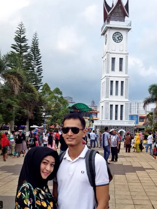 Meskipun tidak aktif di media sosial, namun bukan bearti ia anti dalam menggunakannya. Fedi hanya memantau akun-akun yang diikutinya, dan melihat berita yang sedang ramai dibicarakan saat itu. (Instagram/fedinuril)