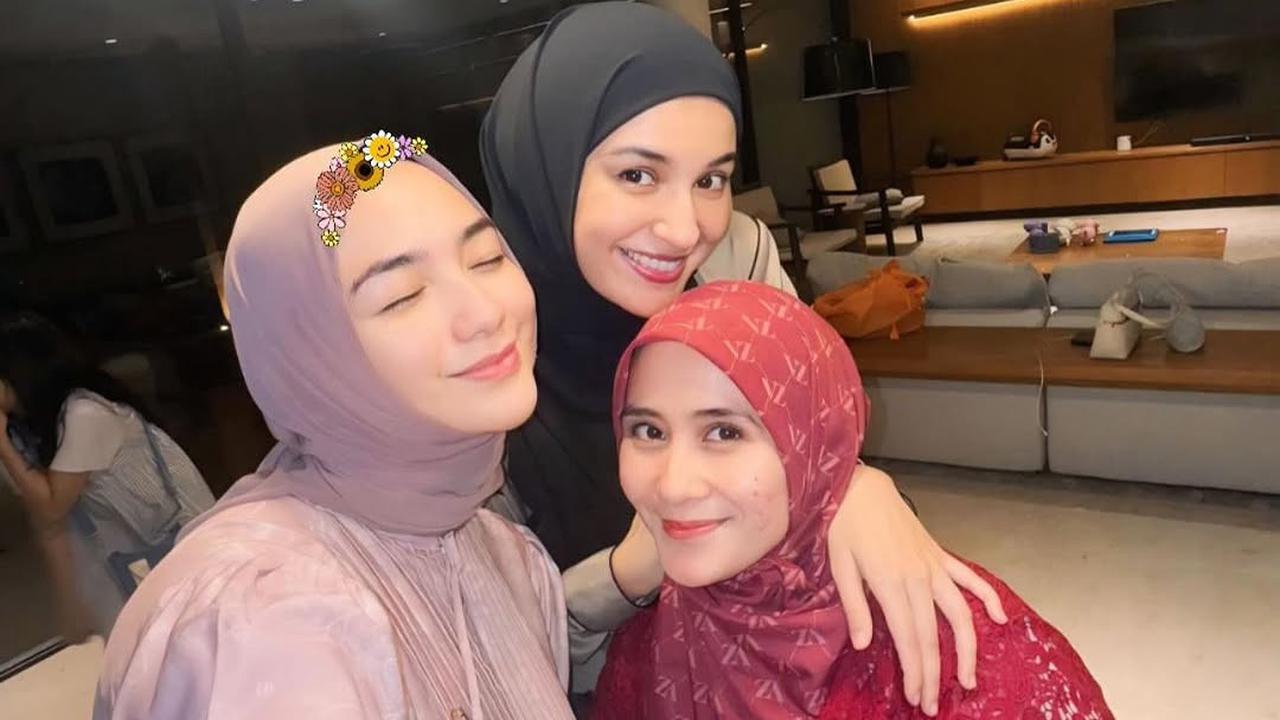 Potret Shireen Sungkar Silaturahmi Lebaran ke Rumah Citra Kirana