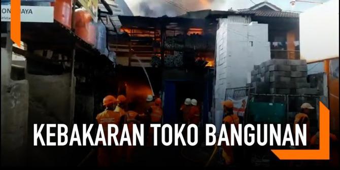 VIDEO: Akibat Kelalaian Bengkel dan Toko Bangunan Terbakar