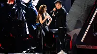 6 Potret Duet Ayu Ting Ting dan Boy William di Konser 'Dangdut Dangdutan' Depok