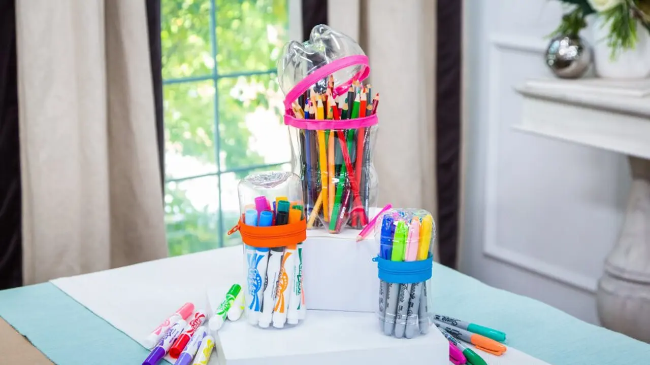 Cara Membuat Tempat Pensil dari Botol Bekas