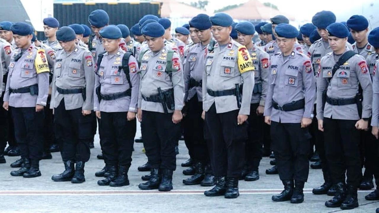 Polri Kirim Ratusan Personel ke Sumatra
