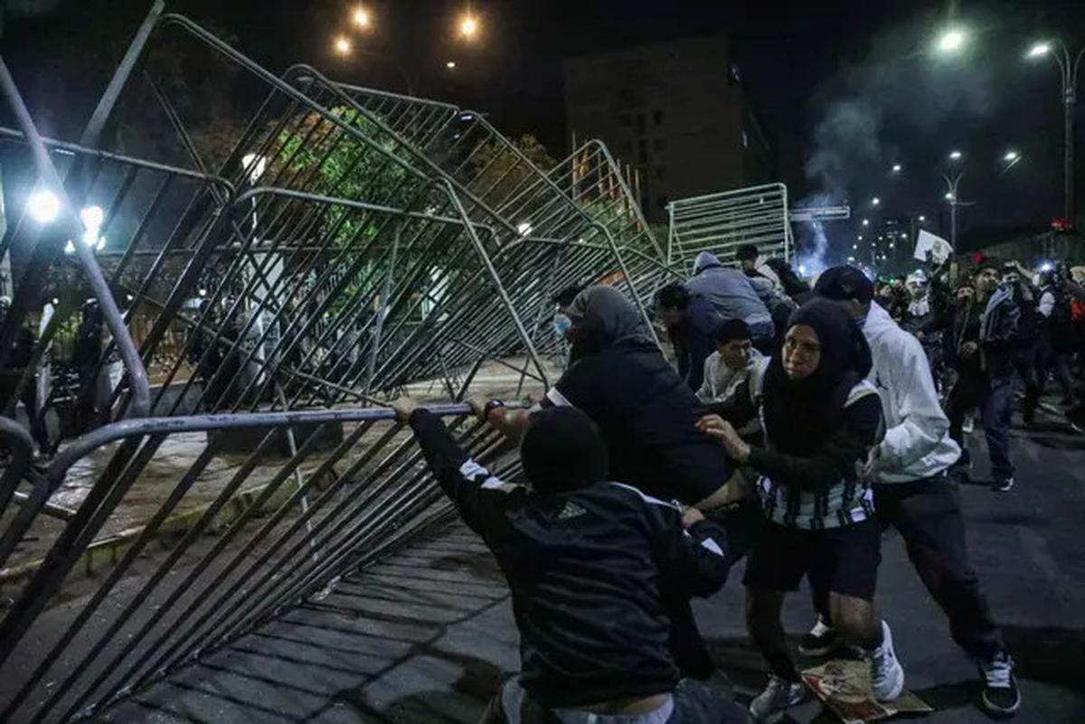 Demo Gen Z Tewaskan 1 Orang dan Lukai 100 Lainnya, Presiden Peru Tolak Mundur