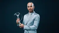 Juara dunia Formula 1 (F1) 2019, Lewis Hamilton mendapat penghargaan sebagai atlet pria terbaik Laureus Sportsman of the Year 2020. (Twitter/Laureus)