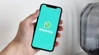 Ilustrasi aplikasi WhatsApp di ponsel. Credits: pexels.com by Tracy Le Blanc