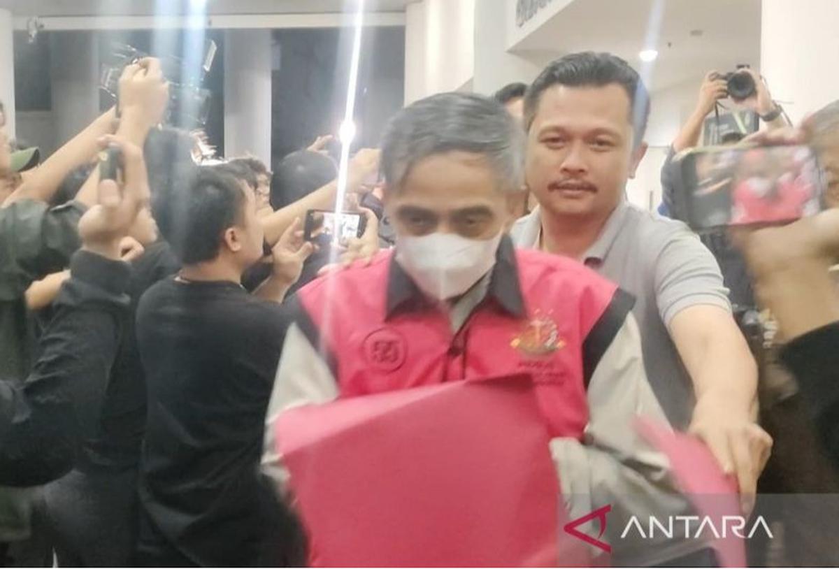 Tiga Hakim PN Jakpus Tersangka Kasus Suap: Putusan Lepas Perkara CPO