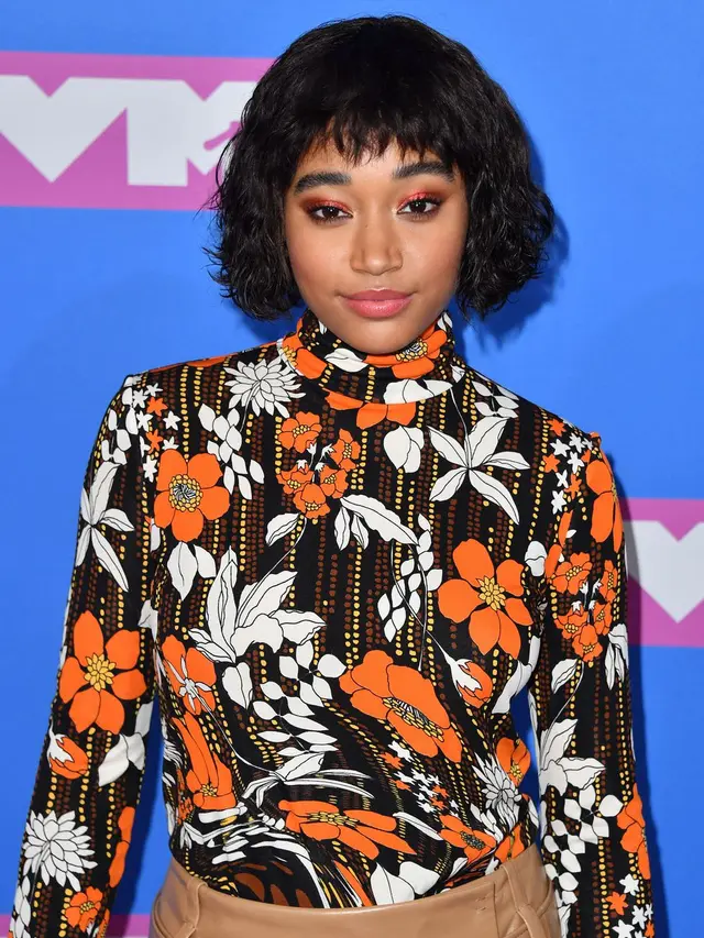 Makeup Inspo: ORANGE EYESHADOW AMANDLA STENBERG