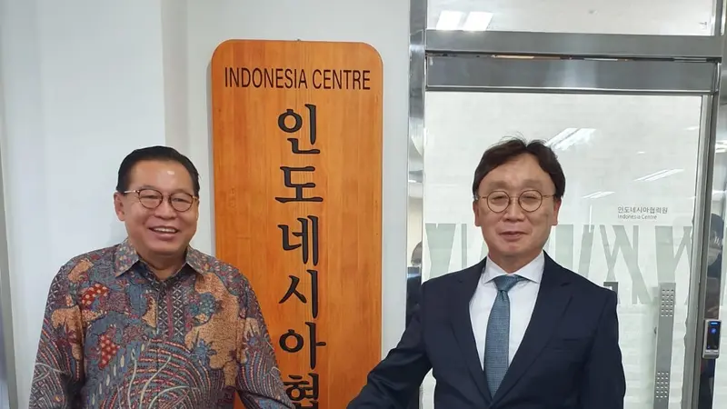 Dubes Republik Indonesia untuk Republik Korea, Gandi Sulistiyanto meresmikan Indonesia Centre yang pertama di Korea Selatan pada Kamis (2/6/2022). (Foto: Kemlu RI)