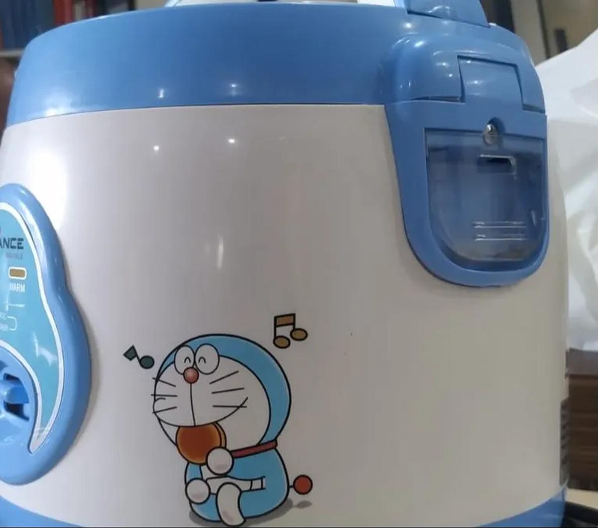 "Program pembagian rice cooker tidak efektif sama sekali dalam menggantikan LPG 3 Kg," jelasnya.