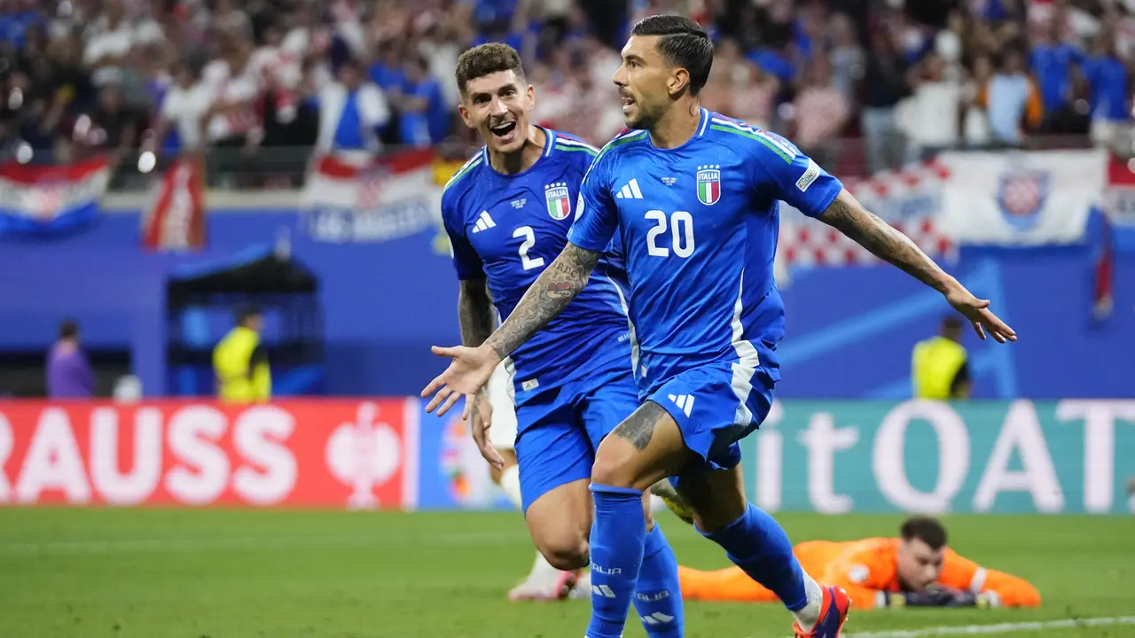 Foto: Gol Dramatis Mattia Zaccagni Bawa Timnas Italia Lolos ke Babak 16 Besar Euro 2024