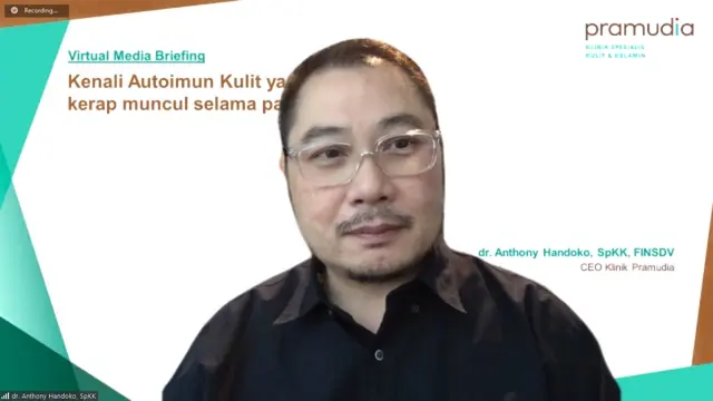 dr. Anthony Handoko, SpKK dalam acara Kenali Autoimun Kulit yang Kerap Muncul, Rabu (3/11/21).